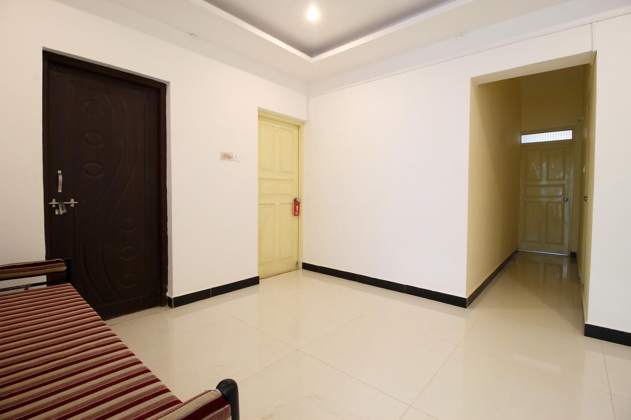 Oyo 10385 Hotel Nirmala Vilas Candolim Exterior photo