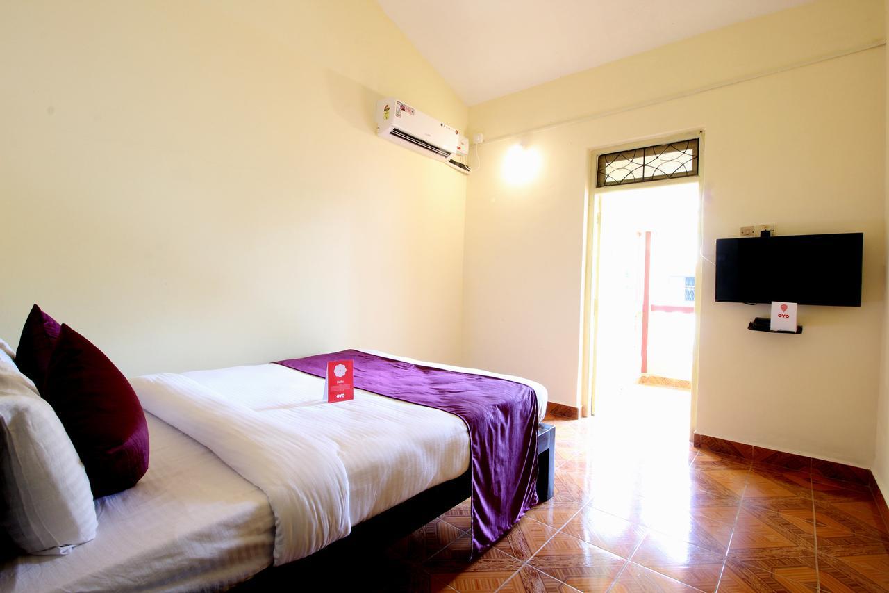 Oyo 10385 Hotel Nirmala Vilas Candolim Exterior photo