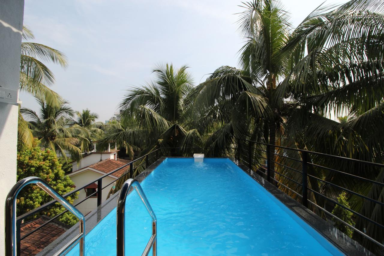 Oyo 10385 Hotel Nirmala Vilas Candolim Exterior photo